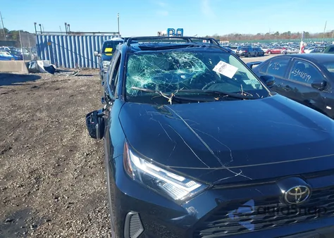 2025 Toyota Rav4 Xle z USA, uszkodzony, nr VIN 2T3P1RFV9SW579782